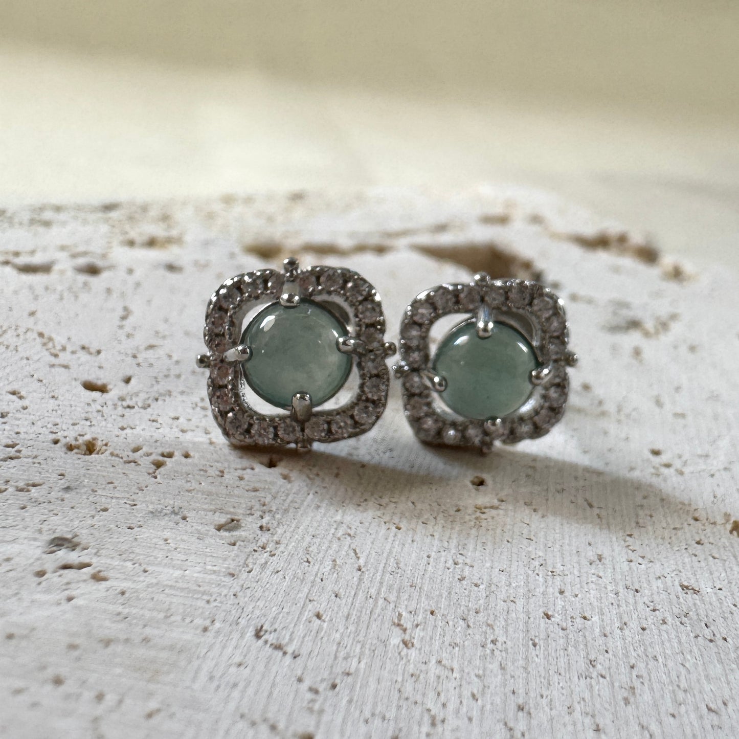 BLEU | Square Halo Jadeite Earstuds