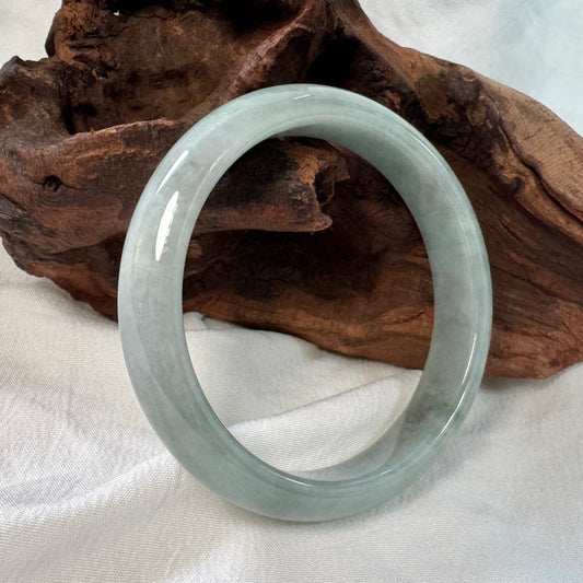 56.4 | Smokey Green Jadeite Bangle