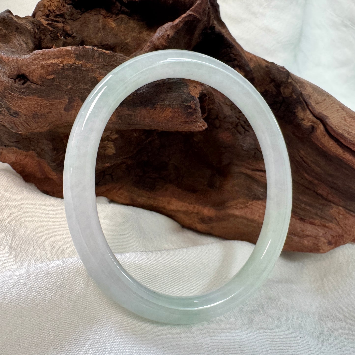 50+ | Icy Green Oval Skinny Jadeite Bangle