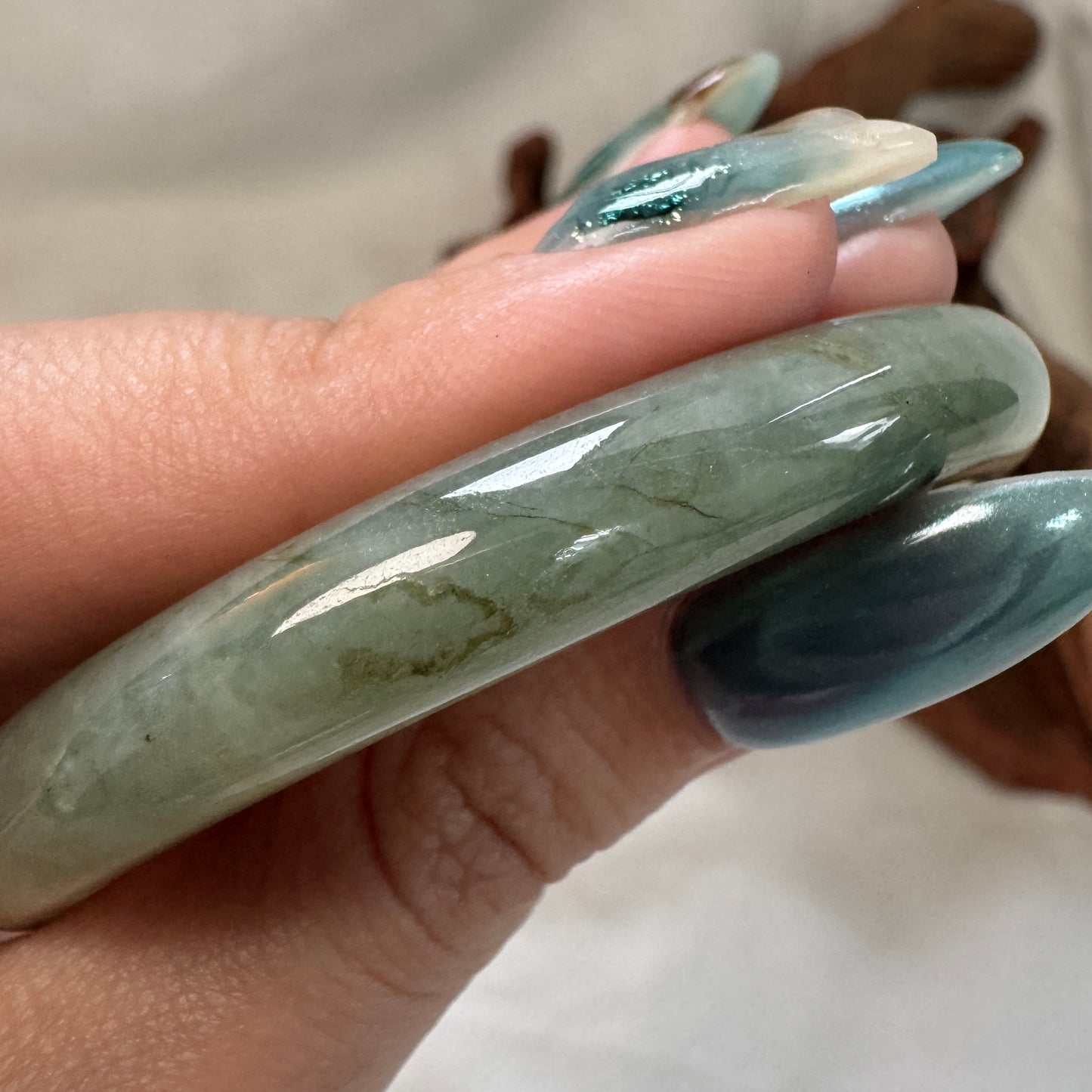 51+ | Fern Green Oval Jadeite Bangle