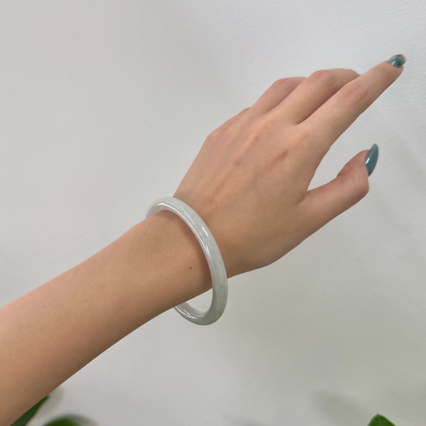 56 | Pale Green Skinny Jadeite Bangle