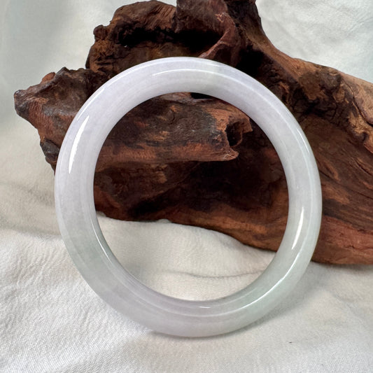 57.3 | Pale Purple Jadeite Bangle