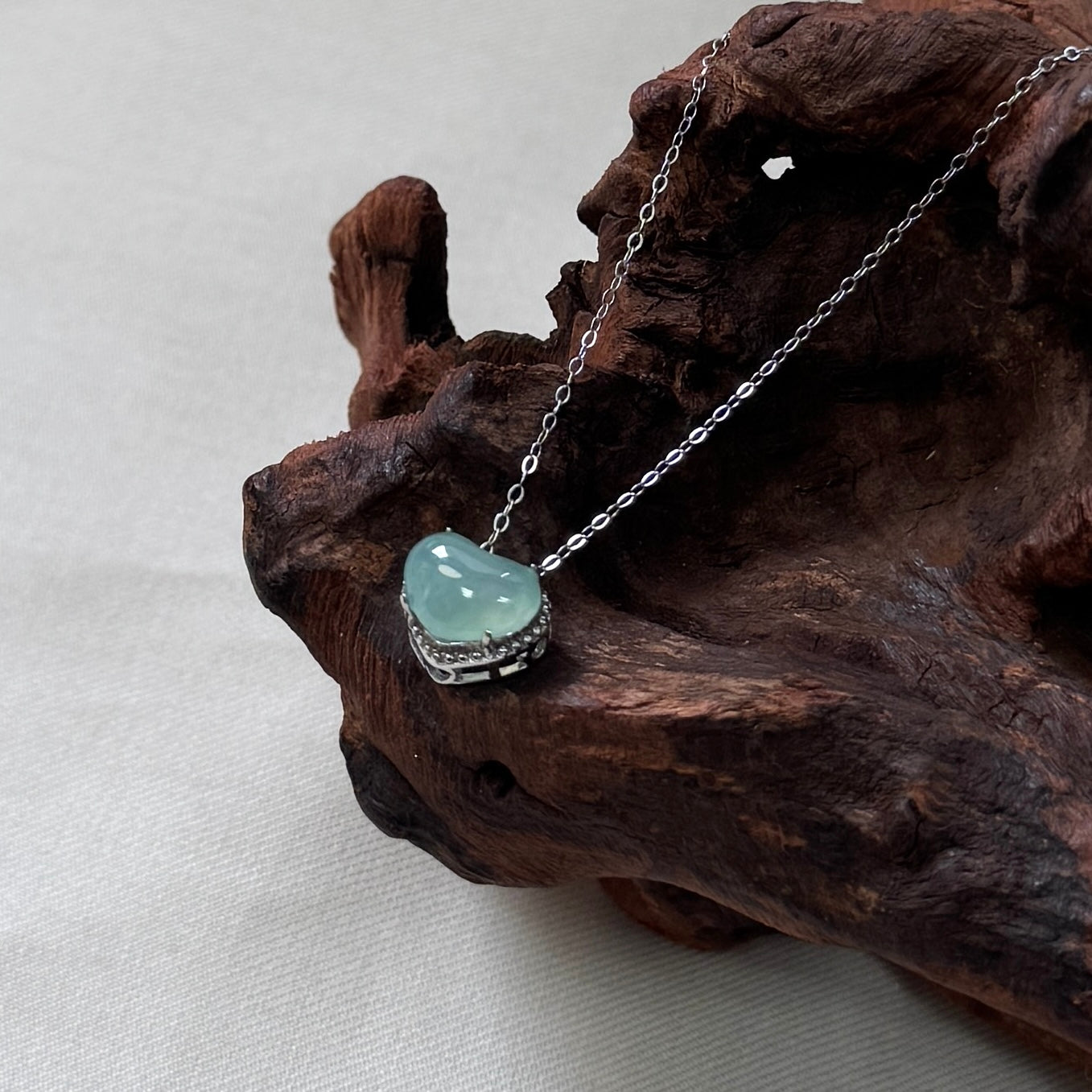 XOXO | Green Heart Jadeite Necklace