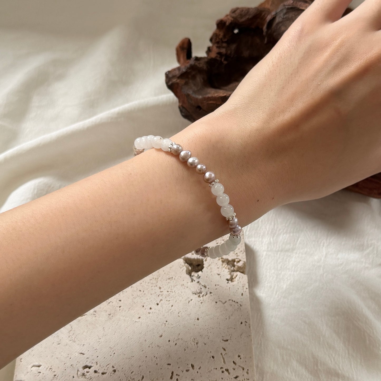 ESTUARY | Purple Freshwater Pearl x Jadeite Bracelet